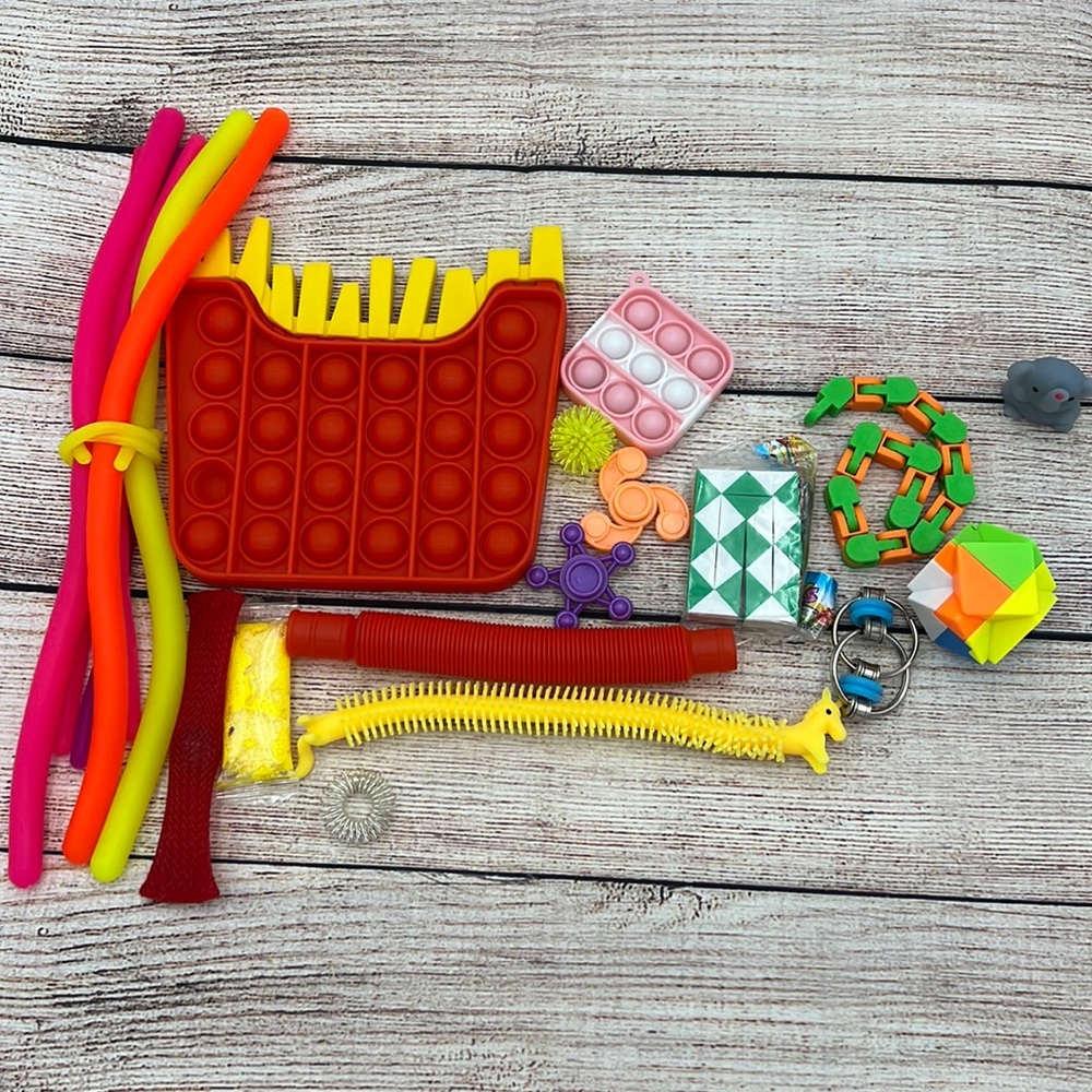 Mixed Fidget Bundle 22 pieces